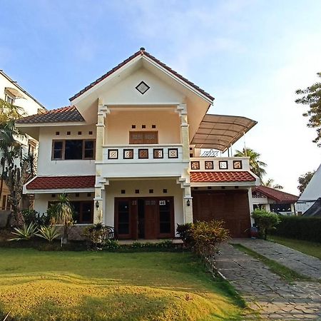 Villa Ohana Batu Luaran gambar