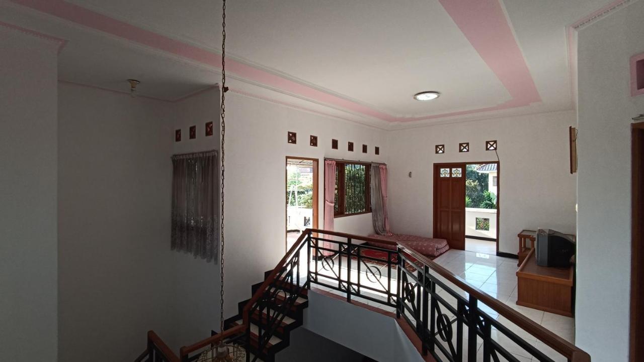 Villa Ohana Batu Luaran gambar