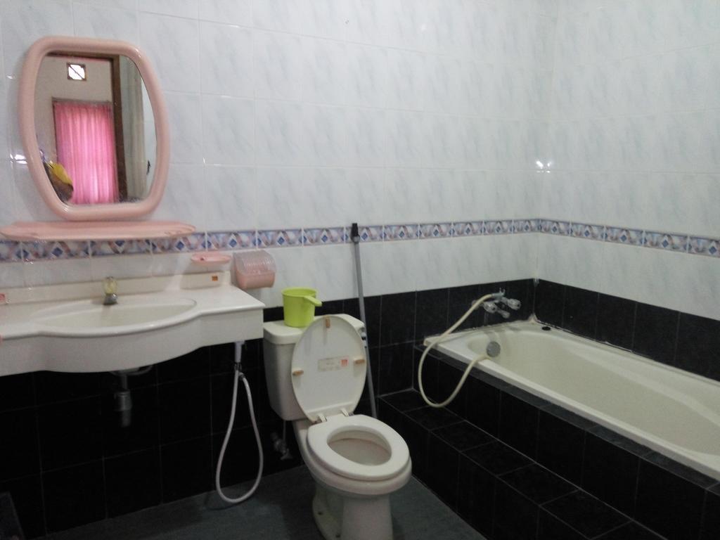 Villa Ohana Batu Luaran gambar